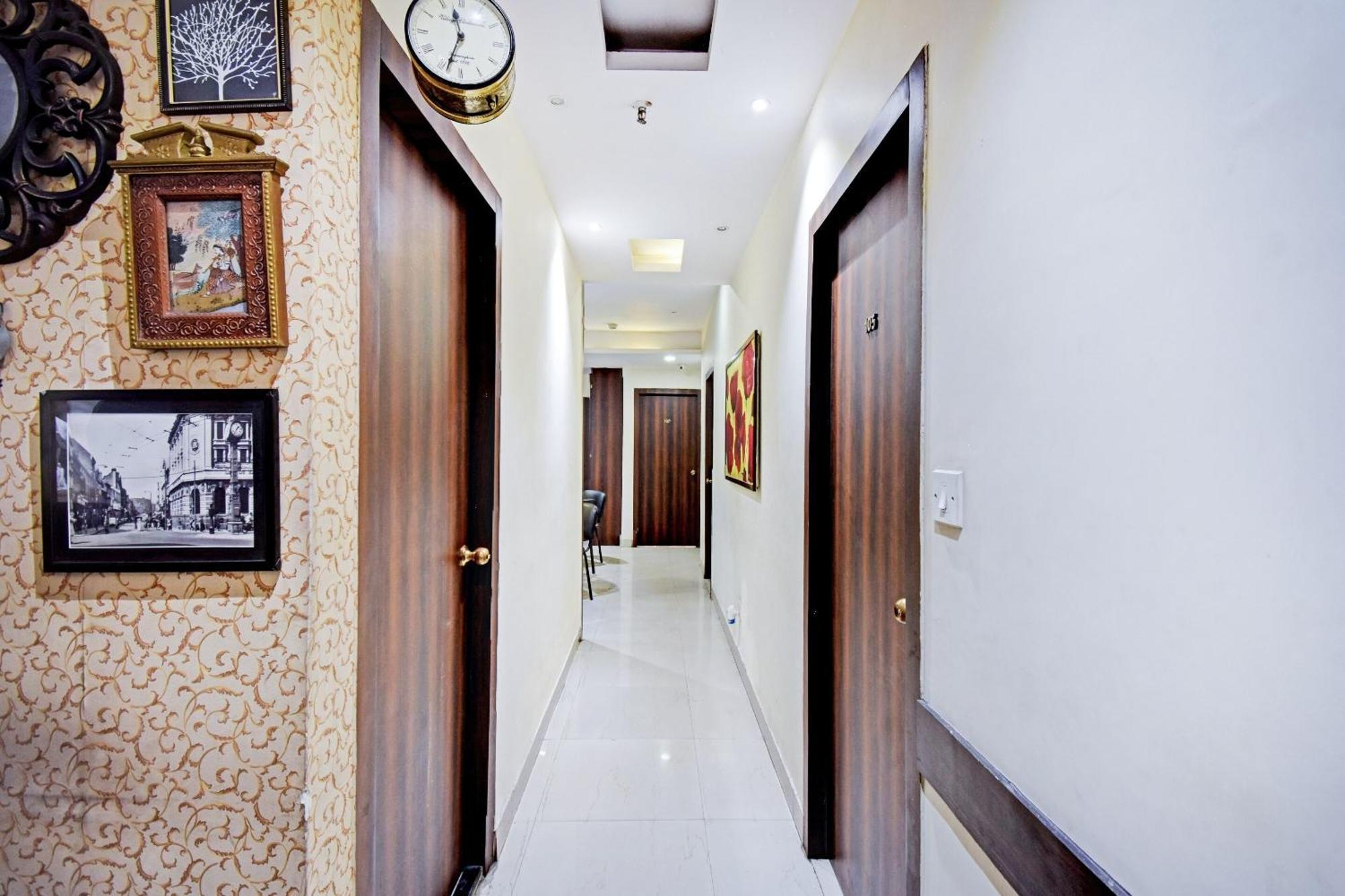 Collection O Motisarai Hotel Kolkata Exterior photo